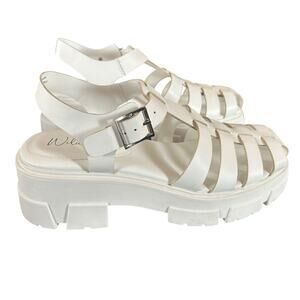 Wild Pair Heraa White Fisherman Lug Sole Sandals NEW 9.5